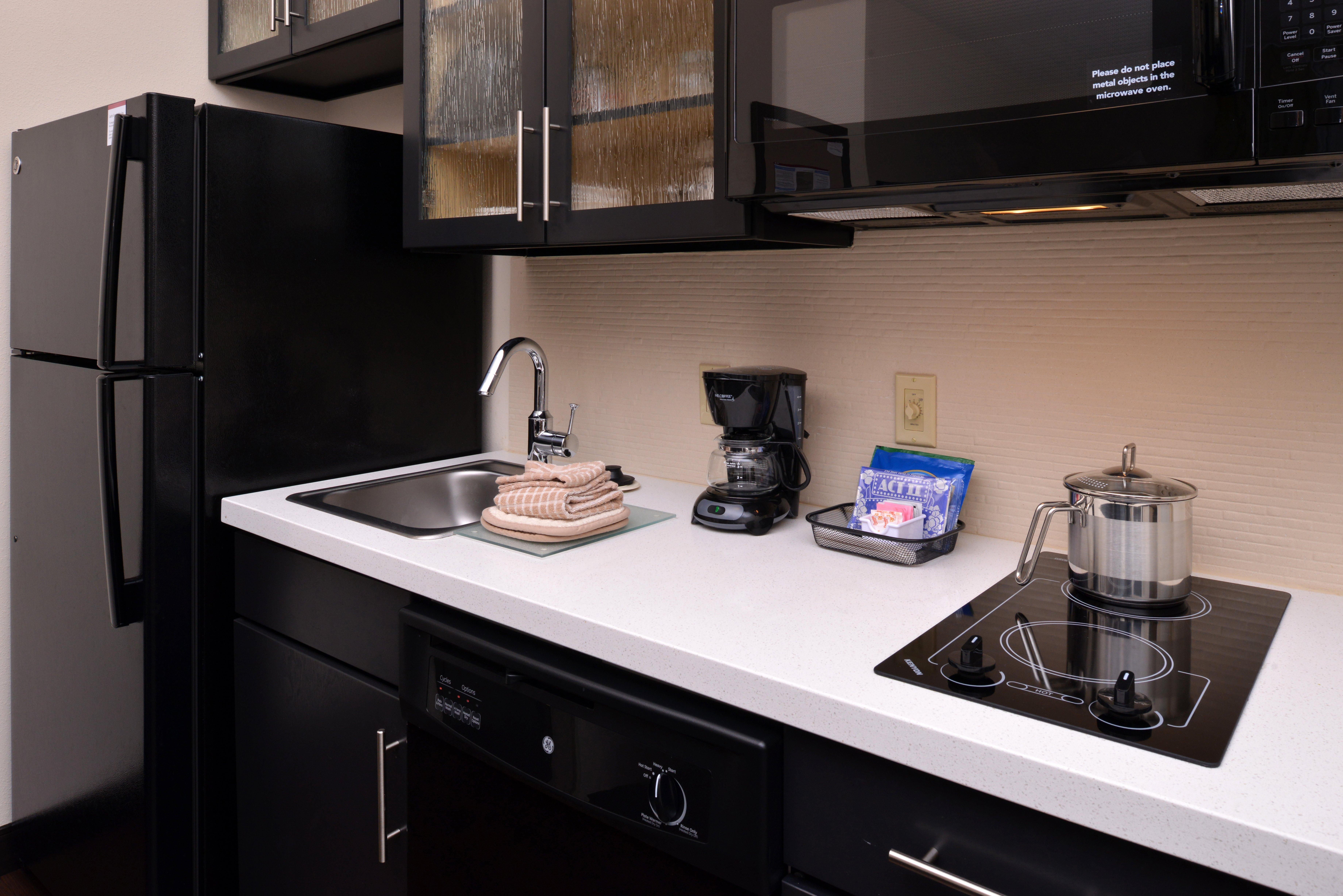 Candlewood Suites Morgantown-Univ West Virginia By Ihg Westover Εξωτερικό φωτογραφία