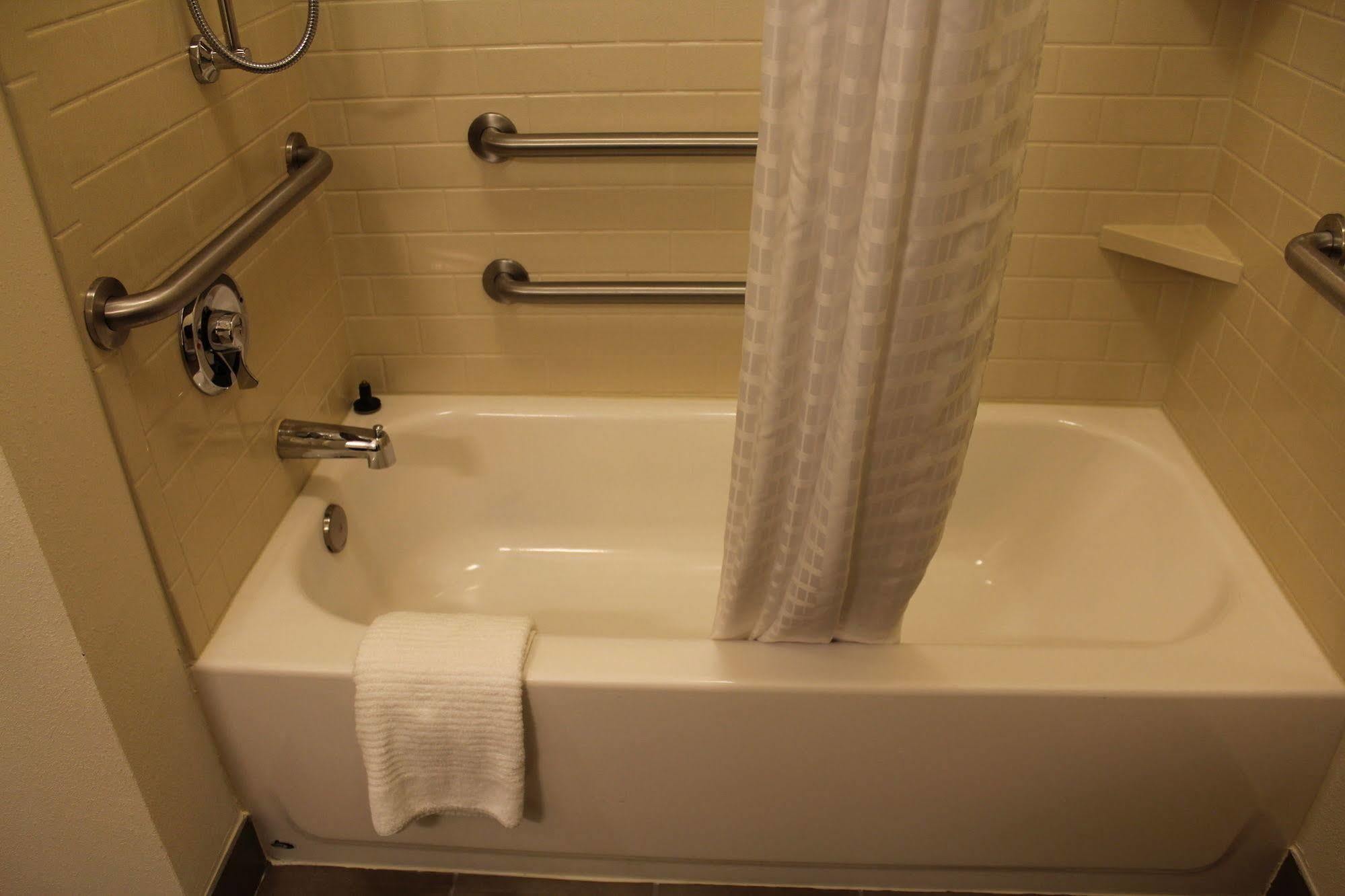 Candlewood Suites Morgantown-Univ West Virginia By Ihg Westover Εξωτερικό φωτογραφία
